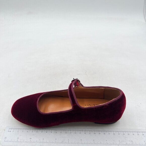 Elegant Burgundy Flats - Picture 2 of 7